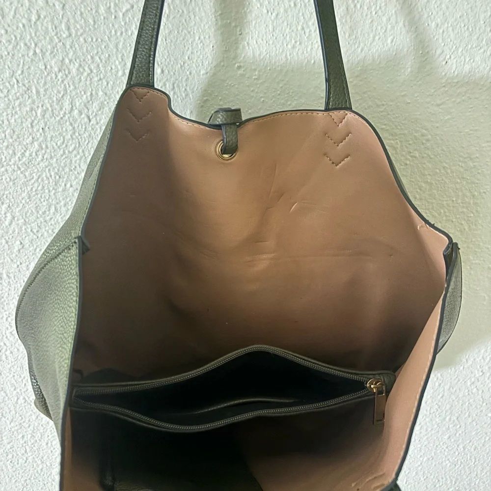 Vegan Leather Tote Bag - Picture 5 of 6
